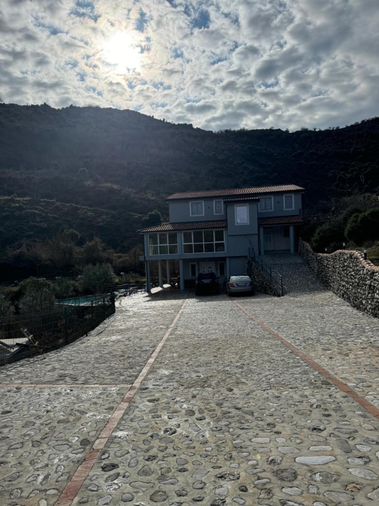 Qyteza Guest House & Camping Σκόδρα Εξωτερικό φωτογραφία